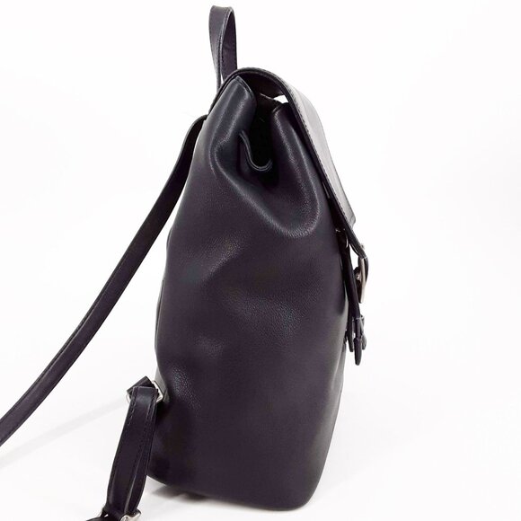 Coach Black Leather Vintage Backpack With Drawstring & Buckle Closure Adjustable - Picture 4 of 11